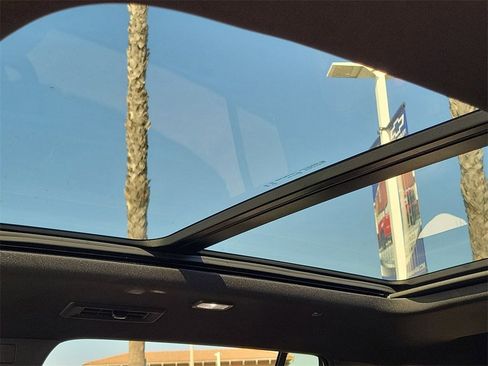 New 2026 Chevrolet Traverse RS image 14