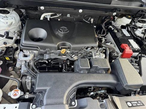 Used 2024 Toyota RAV4 LE image 21