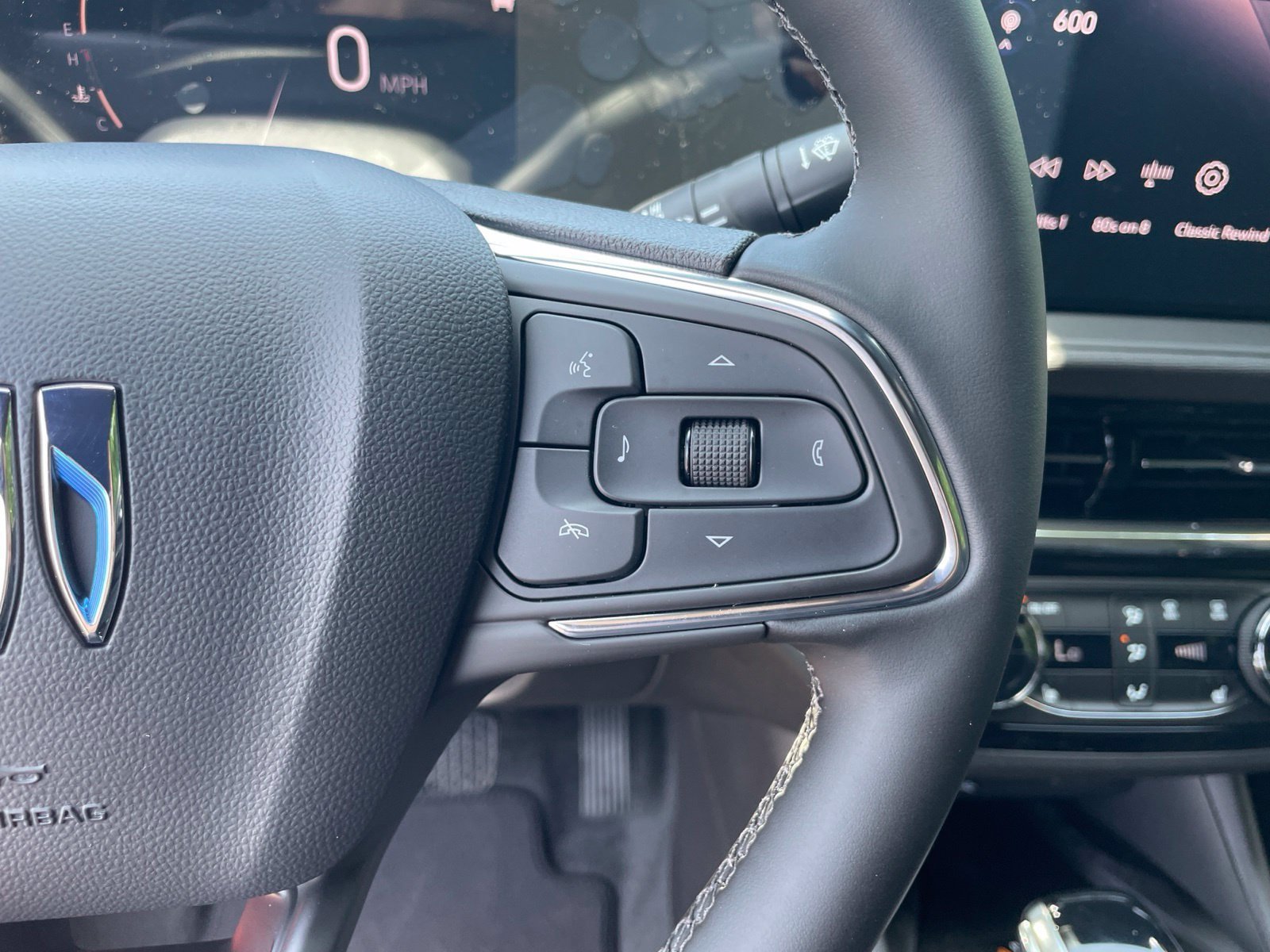 New 2026 Buick Envista Sport Touring w/ Convenience I Package FWD image 19