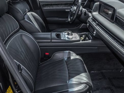 Used 2023 Genesis G90 3.5T AWD/4WD image 39