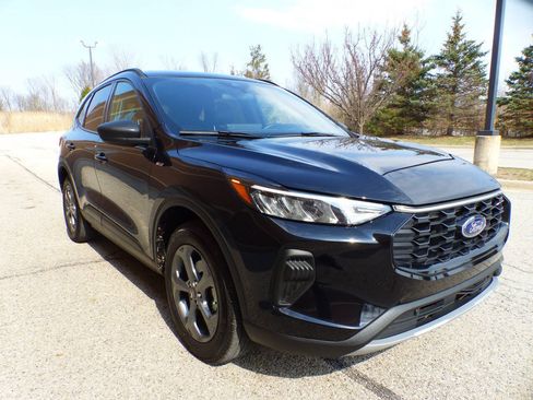 Used 2025 Ford Escape ST-Line w/ Tech Pack #1 AWD/4WD image 10