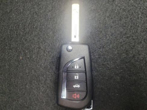 Used 2023 Toyota Camry LE FWD image 32