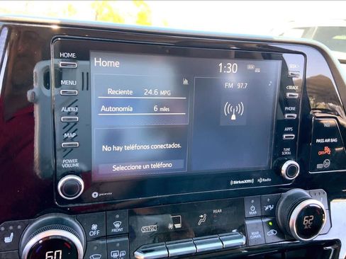 Used 2022 Toyota Highlander XLE image 48