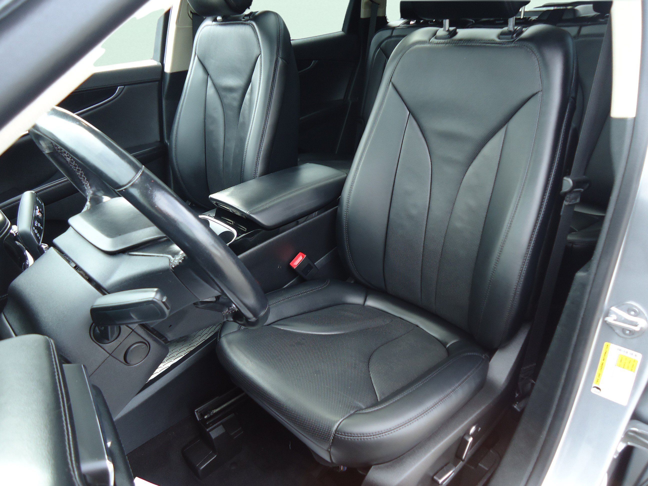 Used 2023 Lincoln Nautilus Reserve AWD/4WD image 24