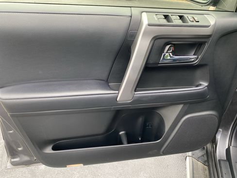 Certified 2021 Toyota 4Runner SR5 Premium w/ Moonroof Package AWD/4WD image 9