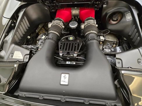 Used 2014 Ferrari 458 Spider RWD image 21