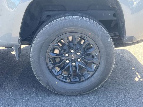 Used 2022 Chevrolet Colorado Z71 w/ Safety Package image 13