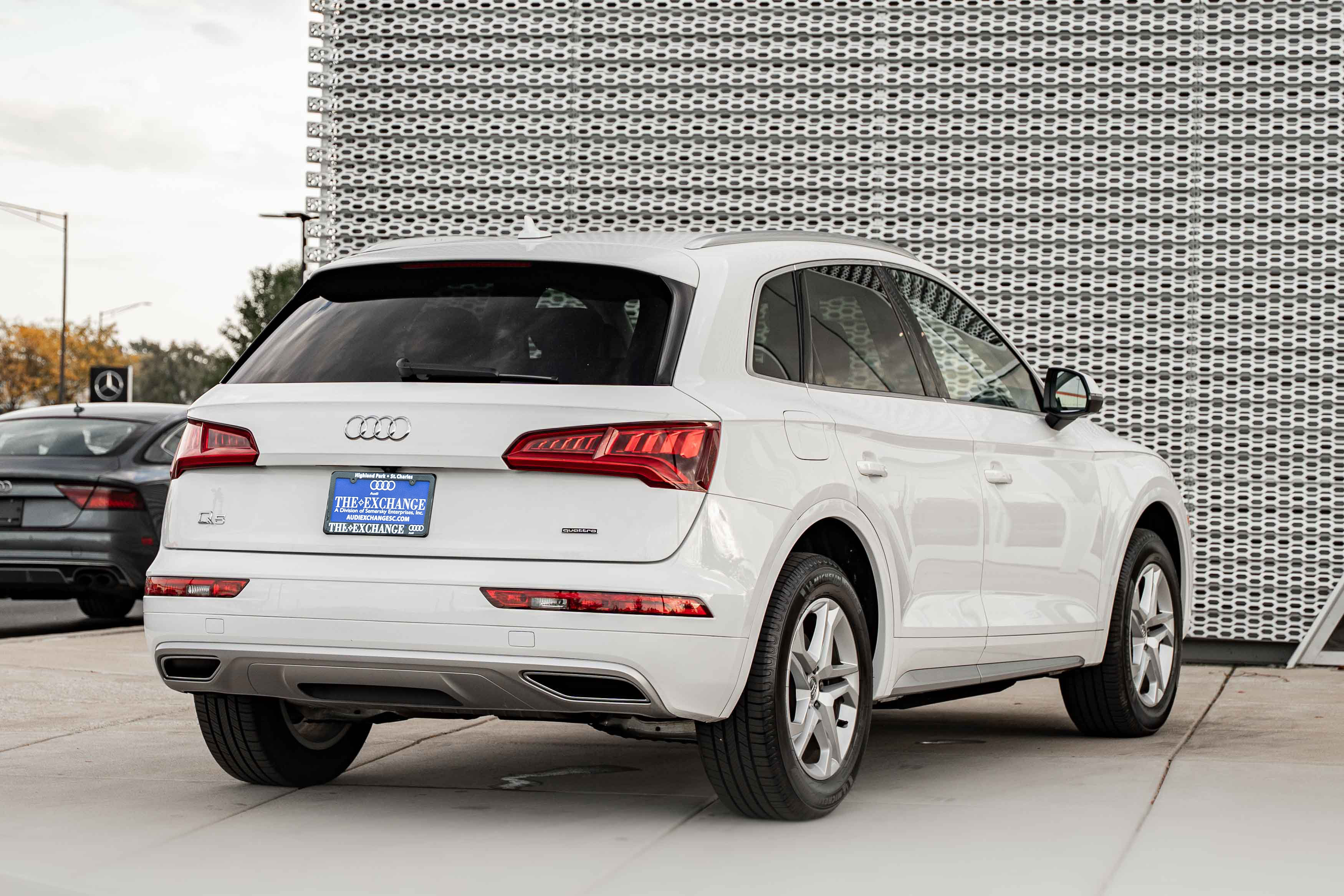 Used 2019 Audi Q5 2.0T Premium w/ Convenience Package AWD/4WD image 4
