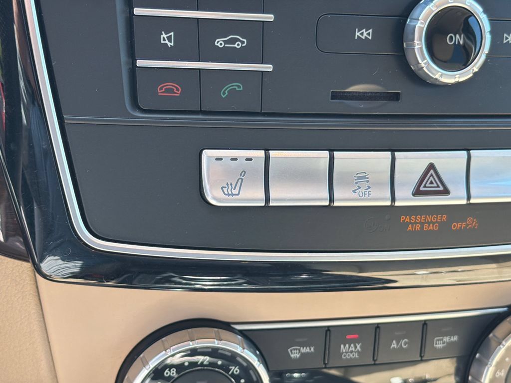 Used 2018 Mercedes-Benz GLE 350 w/ Premium 1 Package image 34