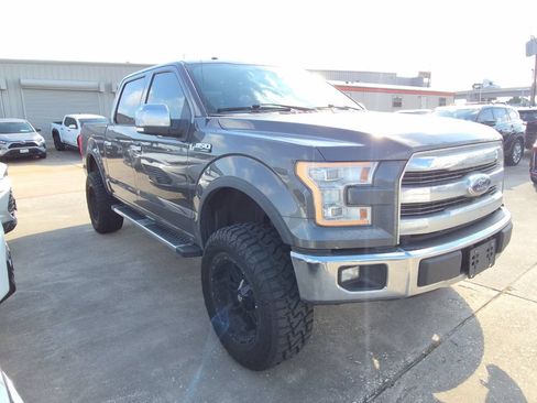 Used 2015 Ford F150 Lariat w/ Equipment Group 502A Luxury RWD image 4
