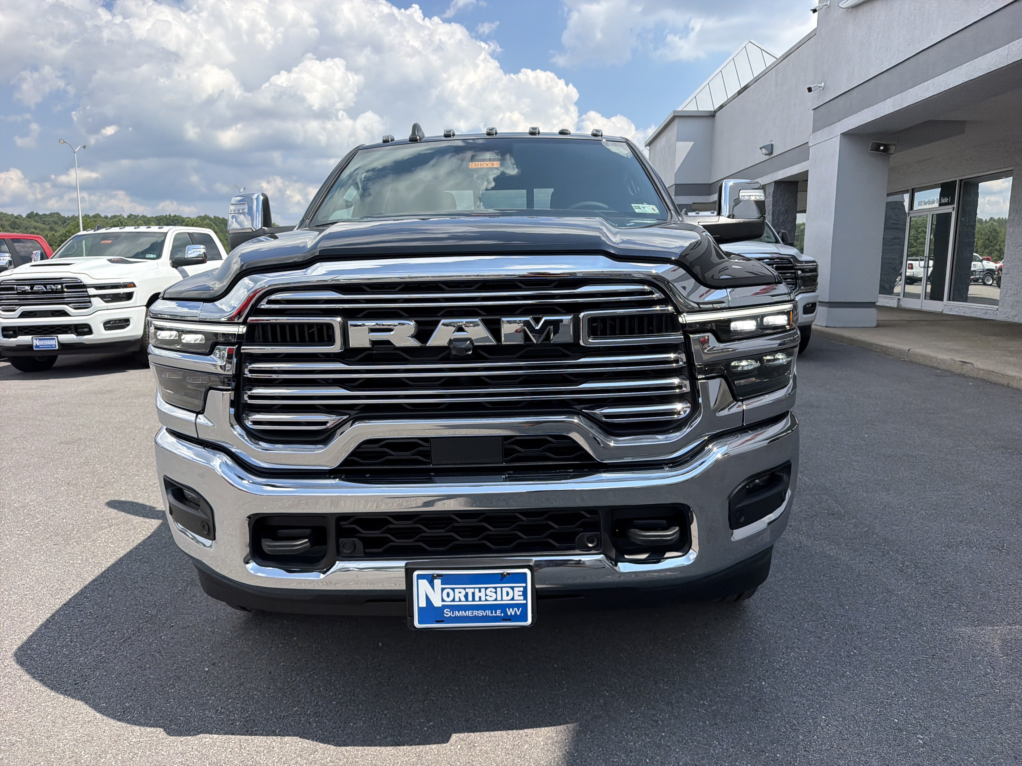 New 2027 RAM 2500 Laramie AWD/4WD image 2