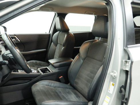 Used 2022 Mitsubishi Outlander SE AWD/4WD image 8