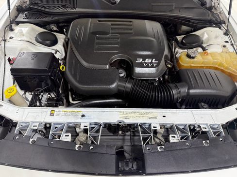 Used 2012 Dodge Challenger SXT image 56