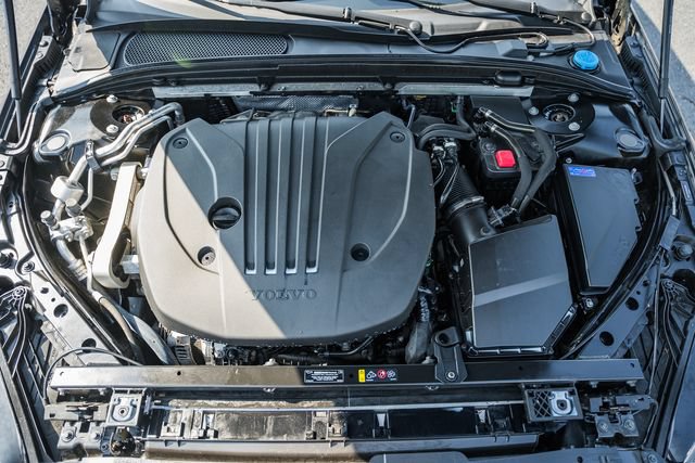 Certified 2023 Volvo S60 B5 Plus w/ Climate Package AWD/4WD image 18