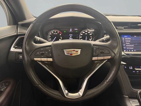 Used 2020 Cadillac XT6 Premium Luxury FWD image 20