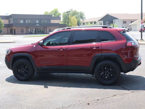 Used 2020 Jeep Cherokee Trailhawk w/ Comfort/Convenience Group AWD/4WD image 8