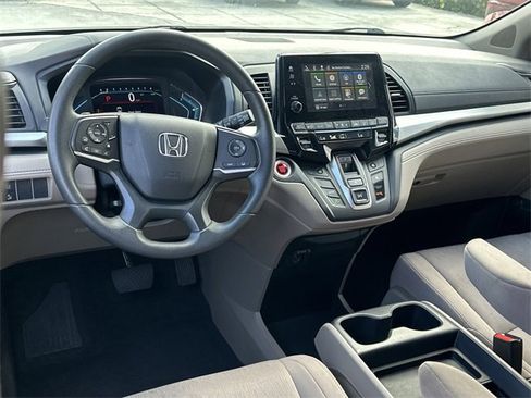 Used 2019 Honda Odyssey EX image 16