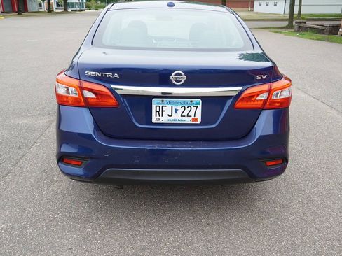 Used 2019 Nissan Sentra SV FWD image 22