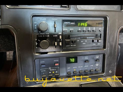 Used 1988 Chevrolet Corvette Coupe RWD image 19