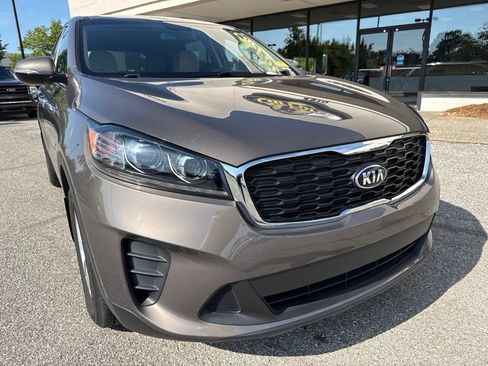 Used 2019 Kia Sorento FWD image 15