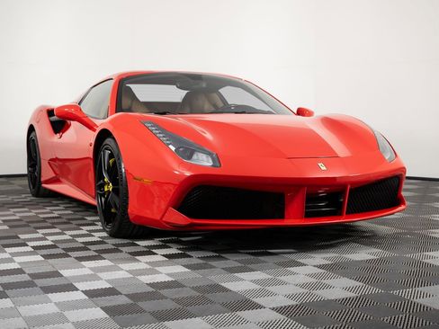 Used 2017 Ferrari 488 Spider RWD image 11