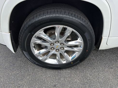 Used 2018 Chevrolet Traverse High Country AWD/4WD image 44
