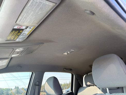 Used 2014 Toyota Tacoma 4x4 Double Cab w/ SR5 Package image 17