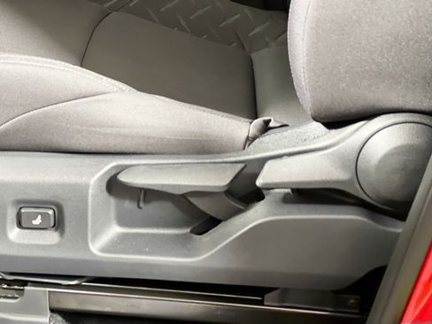 New 2025 Toyota Tacoma SR5 image 15