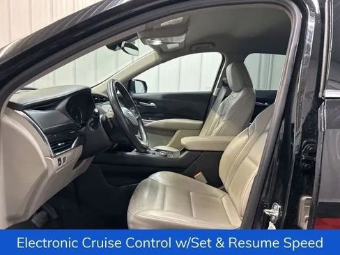 Used 2023 Cadillac XT4 Premium Luxury AWD/4WD image 11