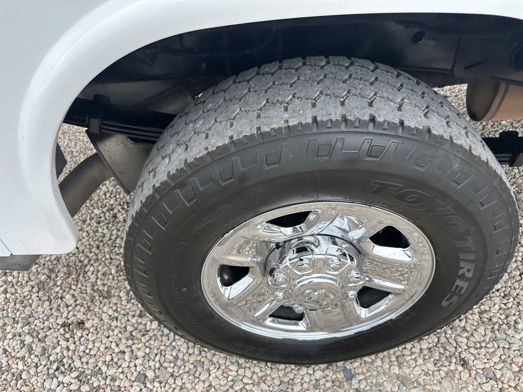 Used 2022 RAM 3500 Tradesman w/ Chrome Appearance Group AWD/4WD image 43