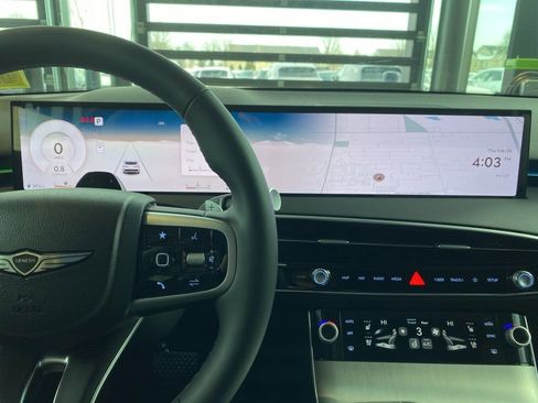 New 2026 Genesis GV70 2.5T Advanced image 18