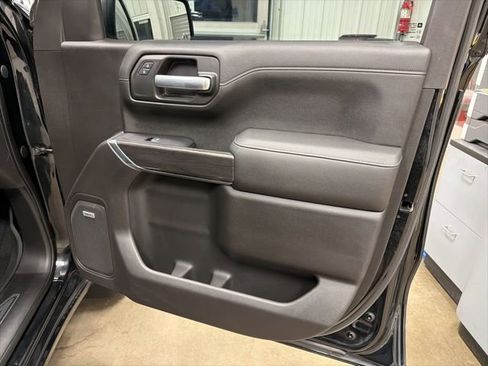 Used 2019 Chevrolet Silverado 1500 LTZ w/ LTZ Plus Package image 29