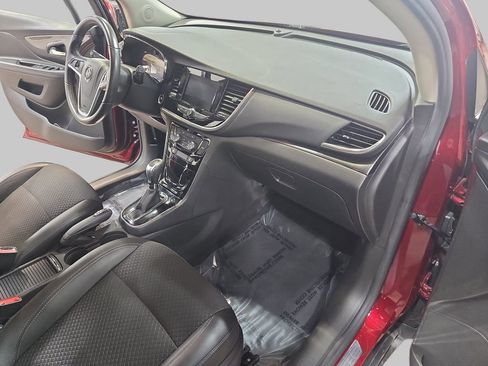 Used 2022 Buick Encore Preferred w/ Safety Package AWD/4WD image 10