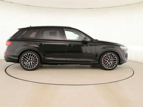 New 2026 Audi SQ7 Prestige image 8