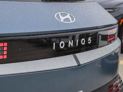 New 2026 Hyundai Ioniq 5 SEL RWD image 10