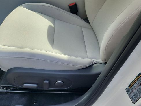 Used 2025 Hyundai Kona SEL image 10