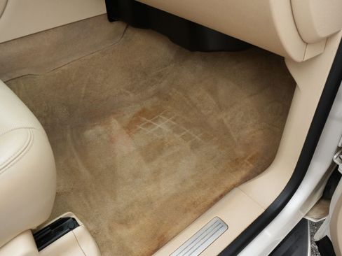 Used 2008 Cadillac Escalade EXT image 34