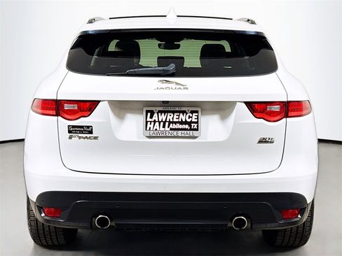 Used 2019 Jaguar F-PACE Prestige image 5