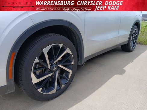 Used 2023 Mitsubishi Outlander SE AWD/4WD image 34
