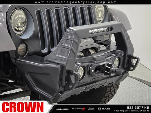 Used 2016 Jeep Wrangler Unlimited Sahara image 9