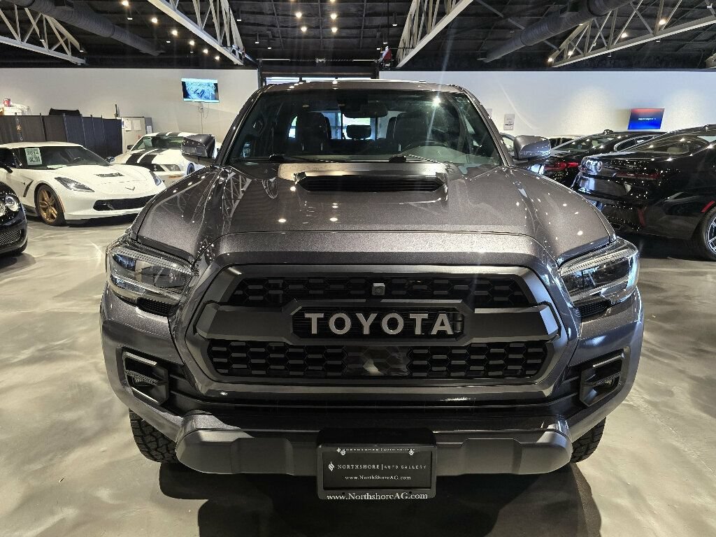 Used 2023 Toyota Tacoma TRD Pro AWD/4WD image 2