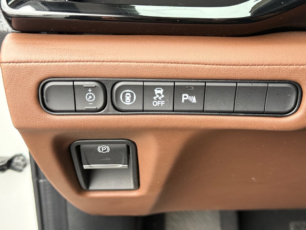 Used 2022 Acura MDX w/ Technology Package AWD/4WD image 23