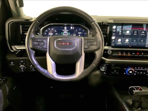 Used 2022 GMC Sierra 1500 Elevation w/ Elevation Premium Package AWD/4WD image 5