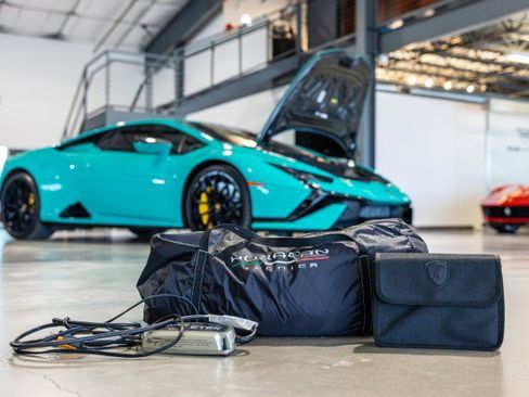 Used 2023 Lamborghini Huracan Tecnica RWD image 31