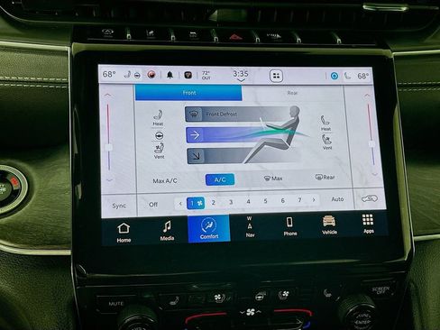 Certified 2025 Jeep Grand Cherokee L Overland w/ Rear Seat Video Group I AWD/4WD image 26