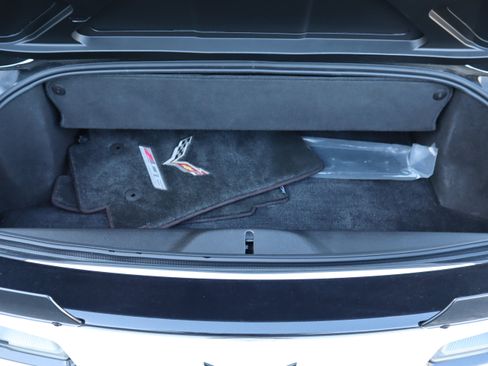 Used 2016 Chevrolet Corvette Z06 w/ 3LZ Preferred Equipment Group image 28