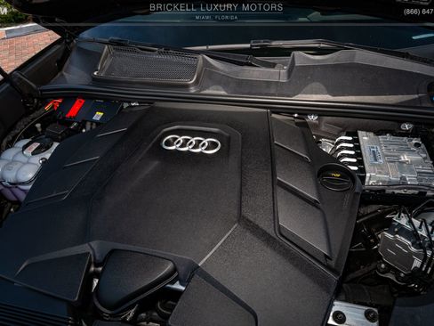 Used 2025 Audi Q8 Prestige image 41