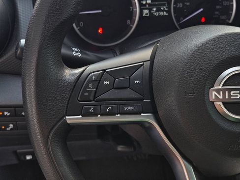 Used 2022 Nissan Kicks S FWD image 22