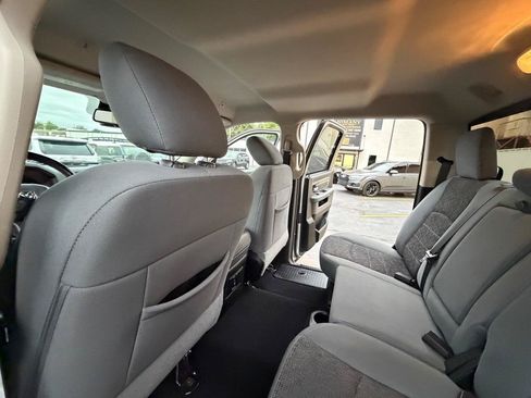Used 2018 RAM 1500 Big Horn AWD/4WD image 15