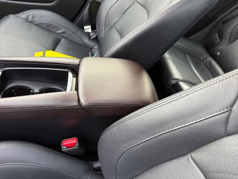 Used 2018 MAZDA MAZDA3 Grand Touring w/ Premium Equipment Package image 14